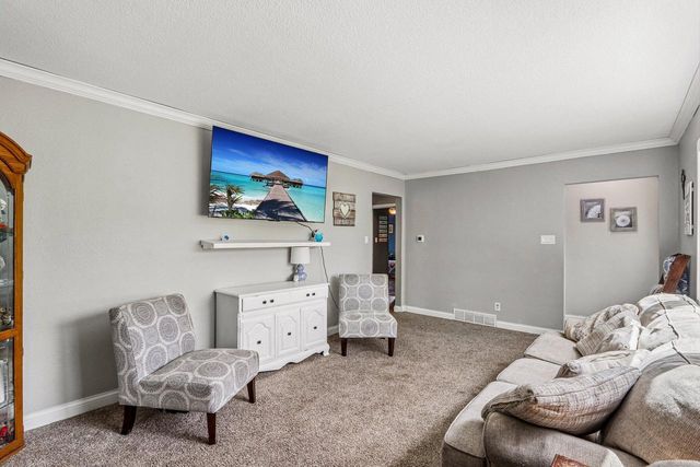 5530 Beaver Dam ROAD, West Bend, WI 53090