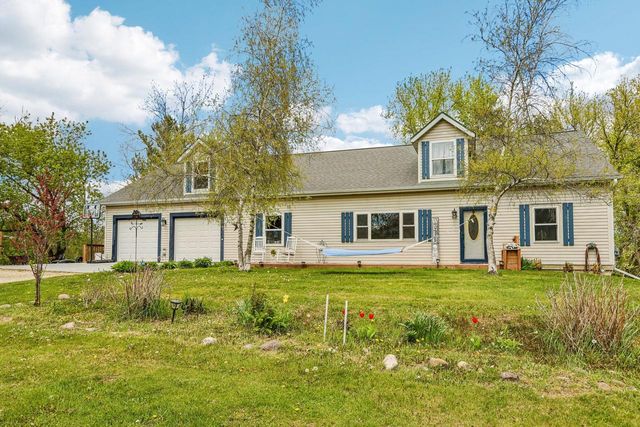 5530 Beaver Dam ROAD, West Bend, WI 53090