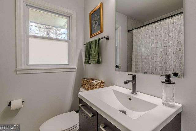 1692 Derrill Drive, Decatur, GA 30032