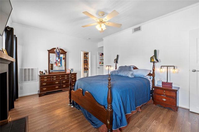 18809 Egret Bay Boulevard 313, Webster, TX 77058