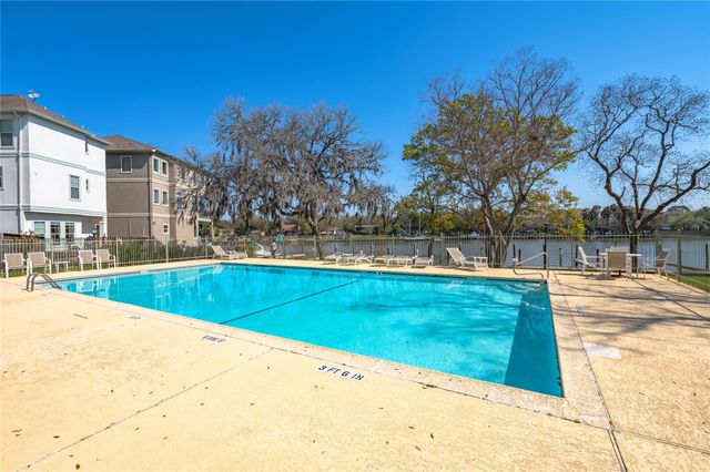 18809 Egret Bay Boulevard 313, Webster, TX 77058