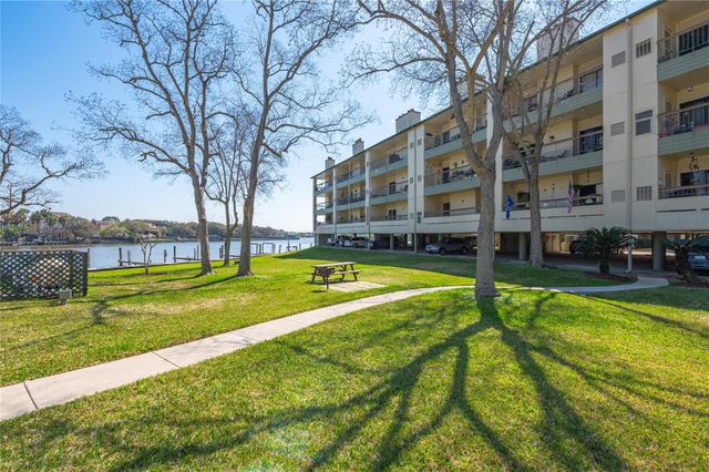 18809 Egret Bay Boulevard 313, Webster, TX 77058