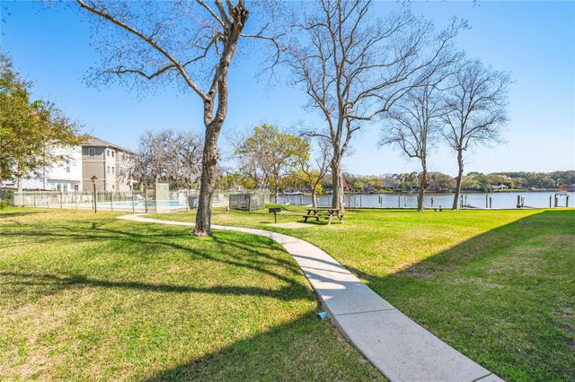 18809 Egret Bay Boulevard 313, Webster, TX 77058