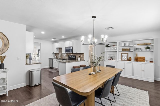1701 W FAIRMOUNT Avenue, Phoenix, AZ 85015