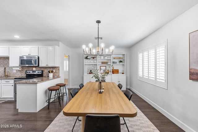 1701 W FAIRMOUNT Avenue, Phoenix, AZ 85015