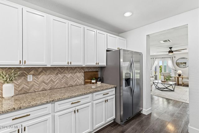 1701 W FAIRMOUNT Avenue, Phoenix, AZ 85015