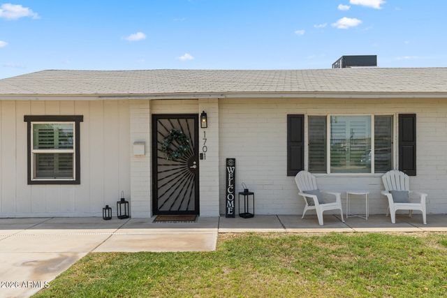 1701 W FAIRMOUNT Avenue, Phoenix, AZ 85015