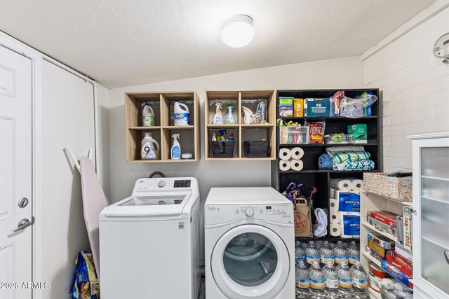 1701 W FAIRMOUNT Avenue, Phoenix, AZ 85015