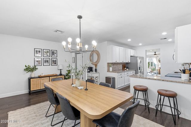 1701 W FAIRMOUNT Avenue, Phoenix, AZ 85015