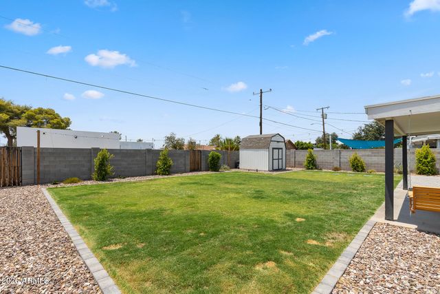 1701 W FAIRMOUNT Avenue, Phoenix, AZ 85015