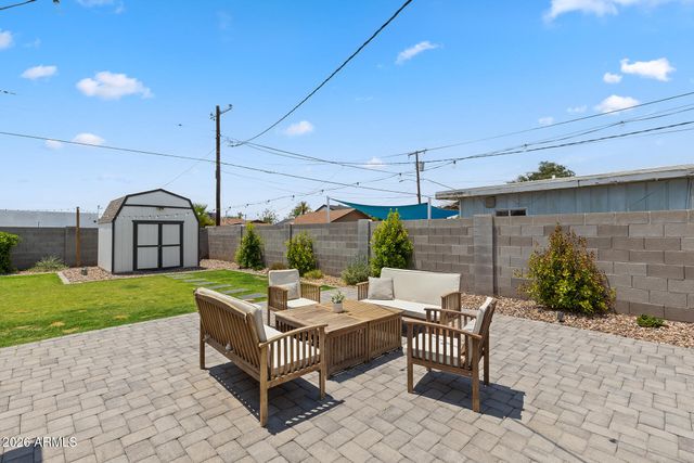 1701 W FAIRMOUNT Avenue, Phoenix, AZ 85015