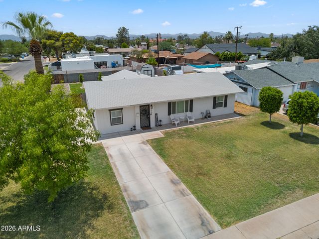 1701 W FAIRMOUNT Avenue, Phoenix, AZ 85015