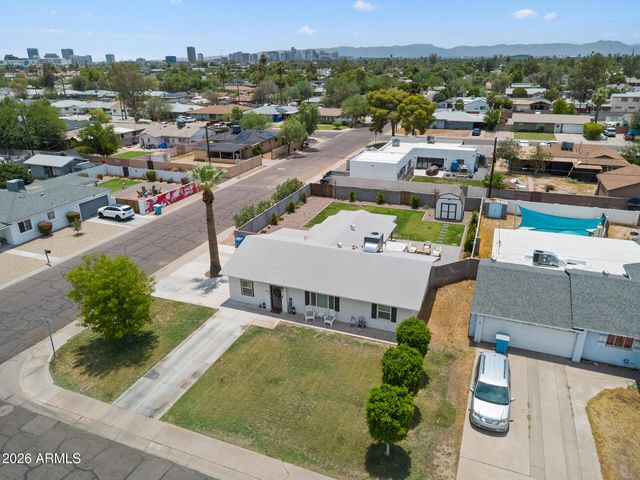 1701 W FAIRMOUNT Avenue, Phoenix, AZ 85015