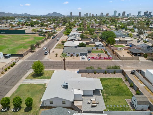 1701 W FAIRMOUNT Avenue, Phoenix, AZ 85015