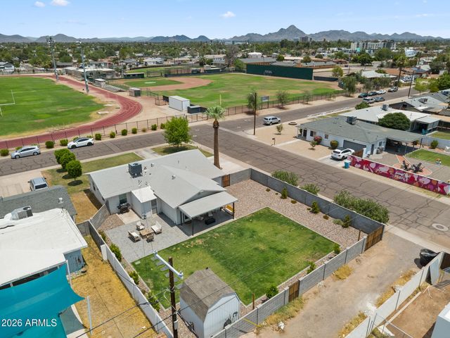 1701 W FAIRMOUNT Avenue, Phoenix, AZ 85015