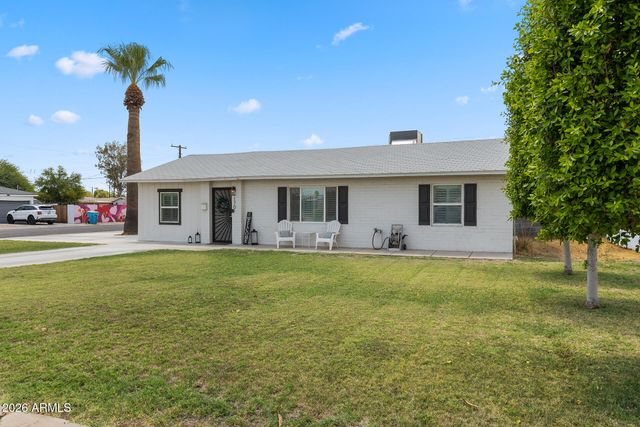 1701 W FAIRMOUNT Avenue, Phoenix, AZ 85015