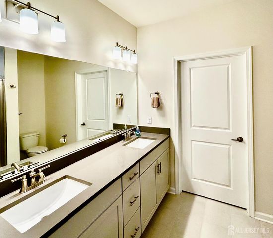 1 Culvert Drive 203, West Windsor, NJ 08550