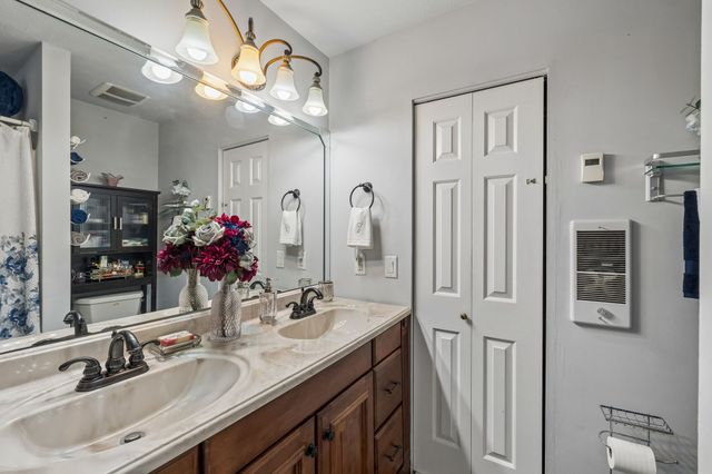 111 River Bend Rd, Hendersonville, TN 37075
