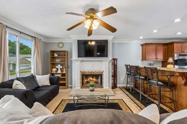 111 River Bend Rd, Hendersonville, TN 37075