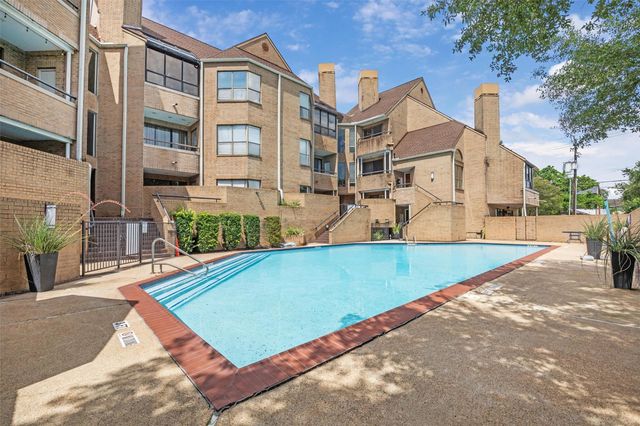 5200 Weslayan Street 204, Houston, TX 77005