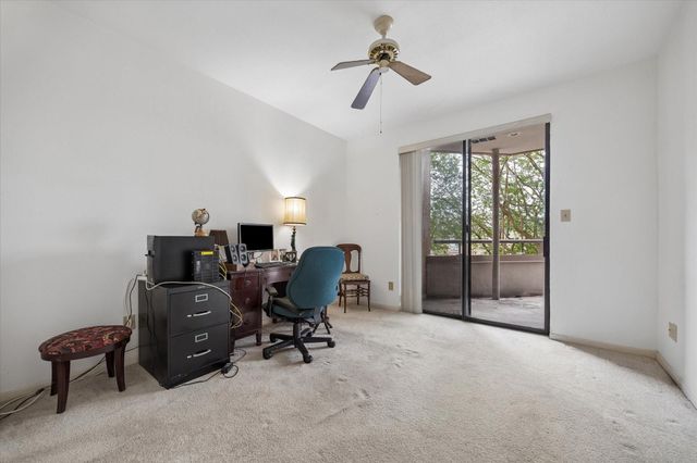 5200 Weslayan Street 204, Houston, TX 77005