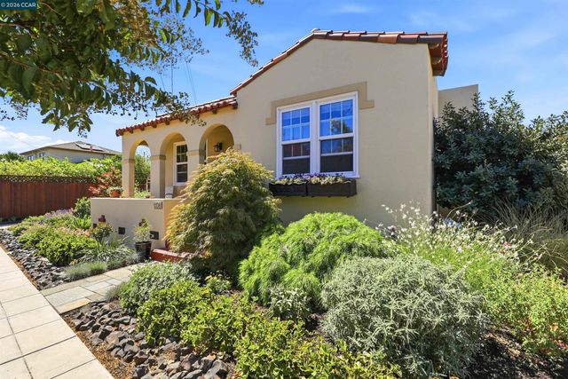 270 E 15th, Pittsburg, CA 94565