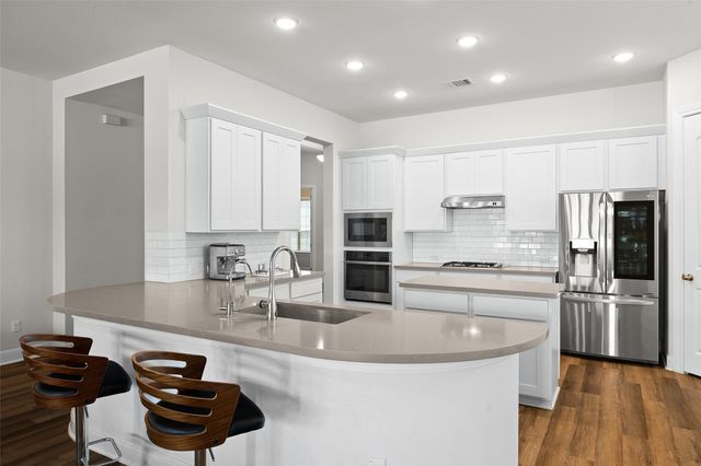 124 Adina DR, Dripping Springs, TX 78620