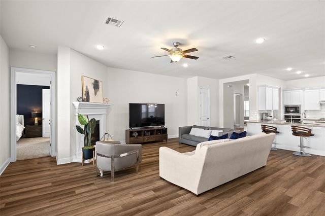 124 Adina DR, Dripping Springs, TX 78620