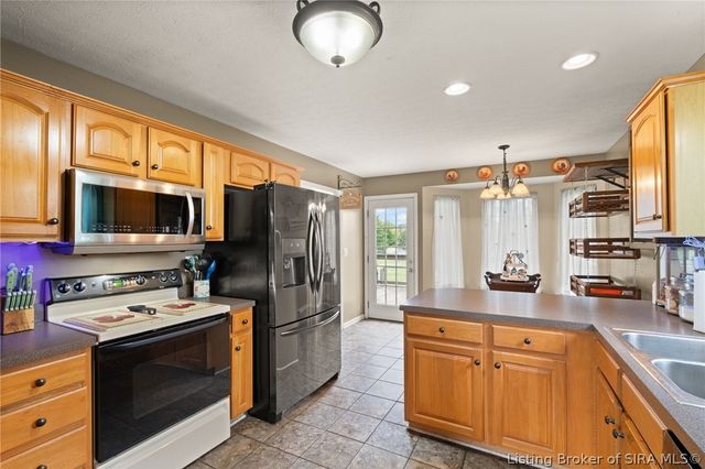 1208 Woodland Trace, Memphis, IN 47143