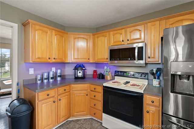 1208 Woodland Trace, Memphis, IN 47143