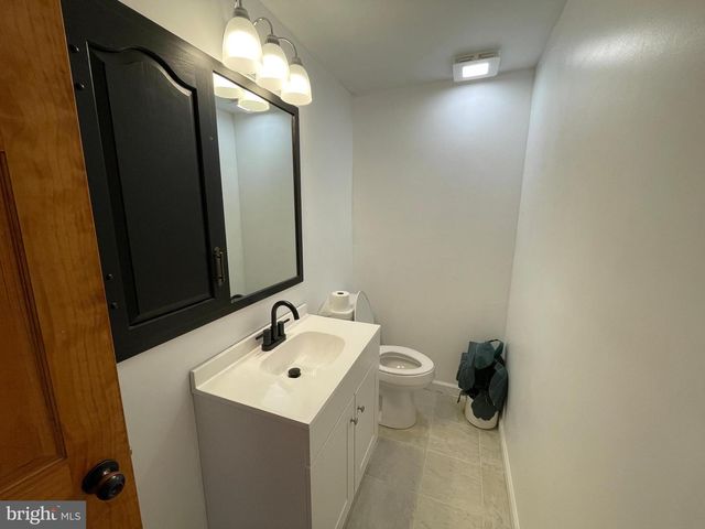 71 W SECOND MOUNTAIN RD, Pottsville, PA 17901