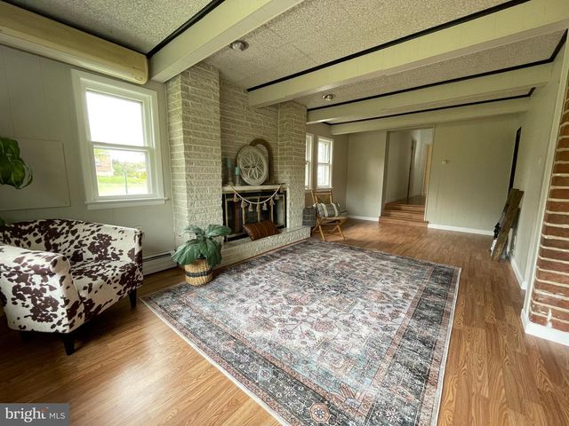 71 W SECOND MOUNTAIN RD, Pottsville, PA 17901
