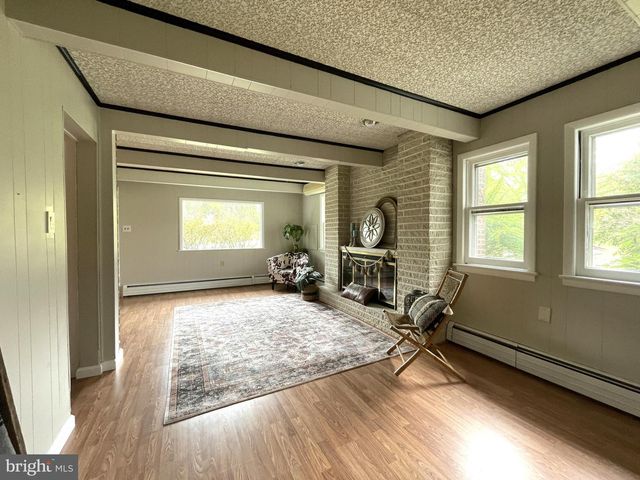 71 W SECOND MOUNTAIN RD, Pottsville, PA 17901