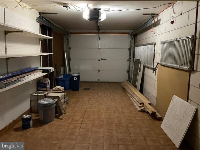 71 W SECOND MOUNTAIN RD, Pottsville, PA 17901