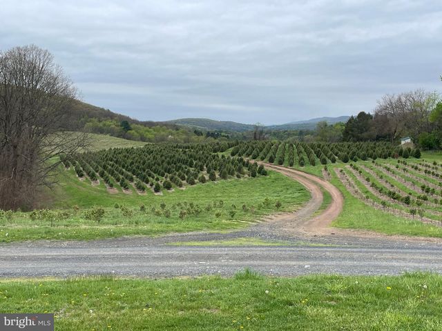 71 W SECOND MOUNTAIN RD, Pottsville, PA 17901