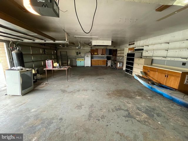 71 W SECOND MOUNTAIN RD, Pottsville, PA 17901