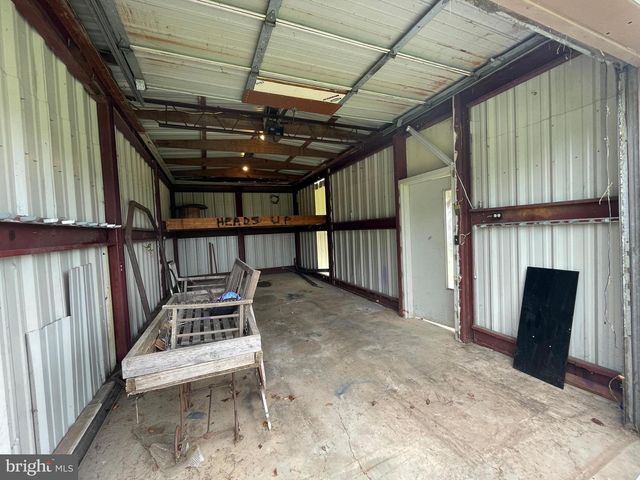 71 W SECOND MOUNTAIN RD, Pottsville, PA 17901