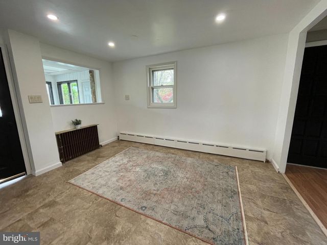 71 W SECOND MOUNTAIN RD, Pottsville, PA 17901