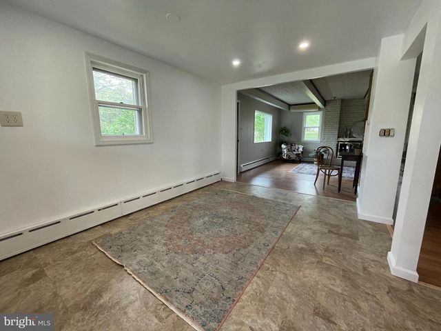 71 W SECOND MOUNTAIN RD, Pottsville, PA 17901
