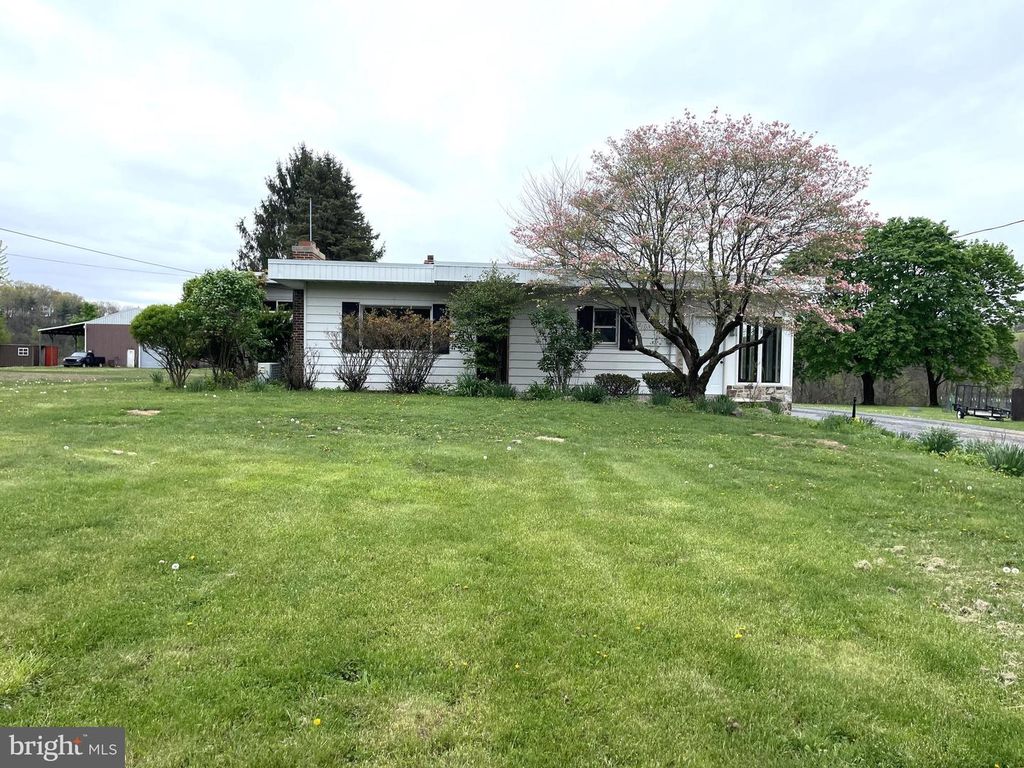 71 W SECOND MOUNTAIN RD, Pottsville, PA 17901