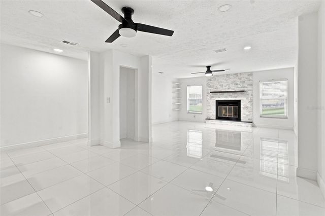210 LAKE HOBBS ROAD, Lutz, FL 33548