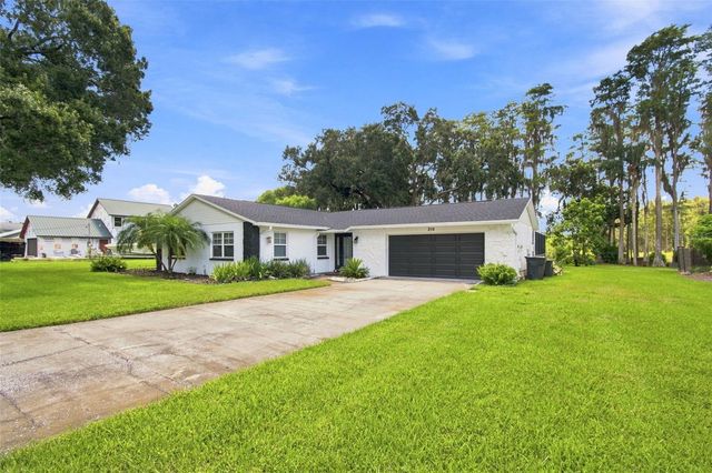 210 LAKE HOBBS ROAD, Lutz, FL 33548