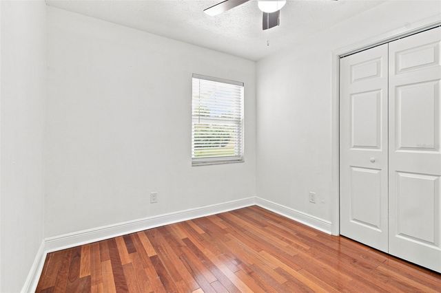210 LAKE HOBBS ROAD, Lutz, FL 33548