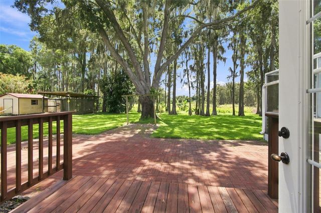 210 LAKE HOBBS ROAD, Lutz, FL 33548