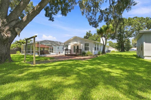 210 LAKE HOBBS ROAD, Lutz, FL 33548