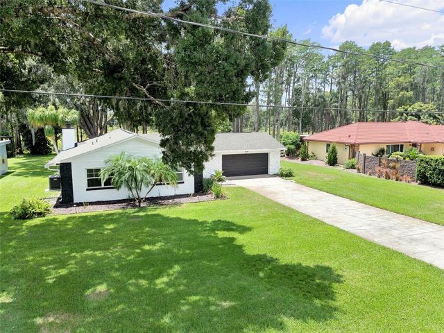 210 LAKE HOBBS ROAD, Lutz, FL 33548