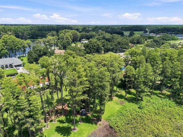 210 LAKE HOBBS ROAD, Lutz, FL 33548