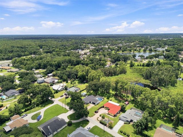 210 LAKE HOBBS ROAD, Lutz, FL 33548