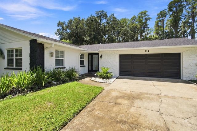 210 LAKE HOBBS ROAD, Lutz, FL 33548