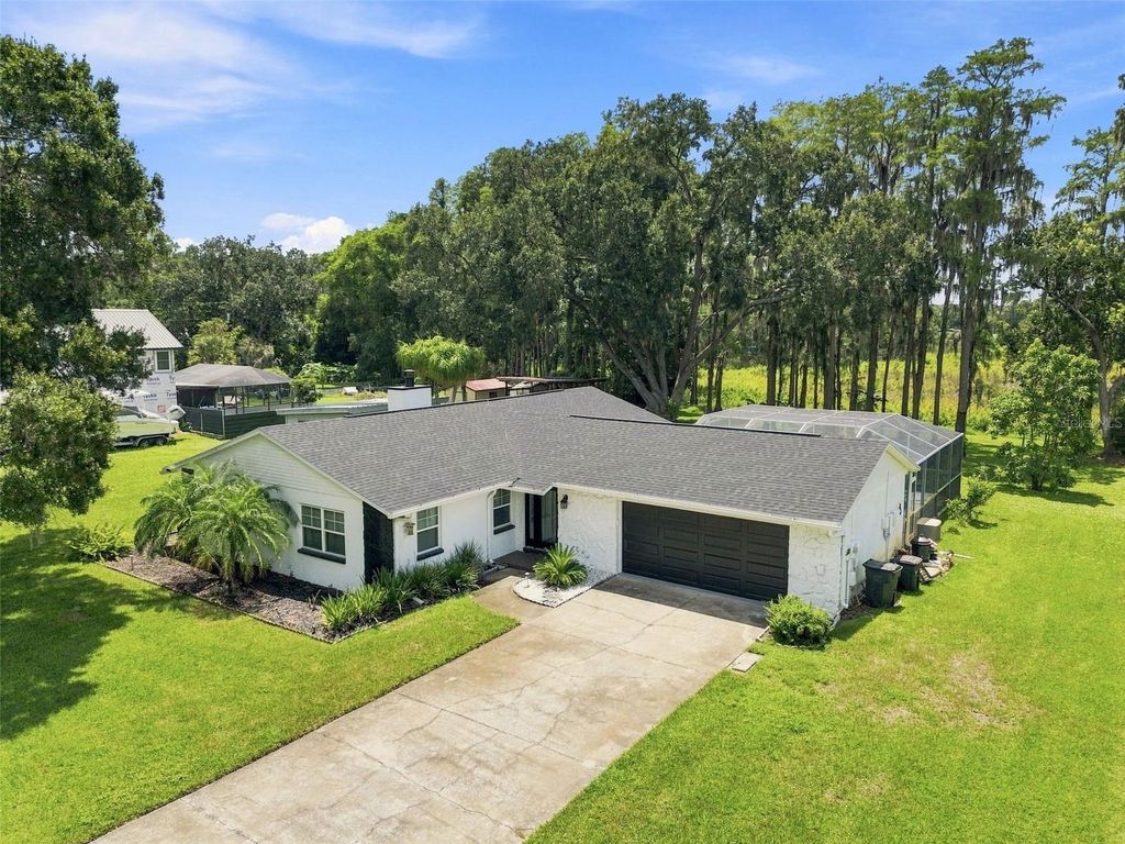 210 LAKE HOBBS ROAD, Lutz, FL 33548